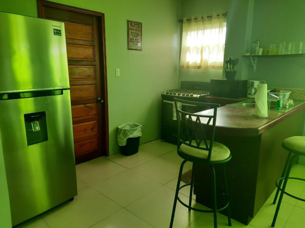Db Tower Vacation Rental เบลีซซิตี้ ภายนอก รูปภาพ