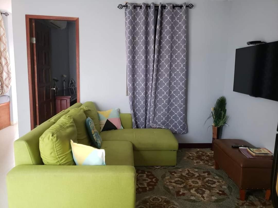 Db Tower Vacation Rental เบลีซซิตี้ ภายนอก รูปภาพ