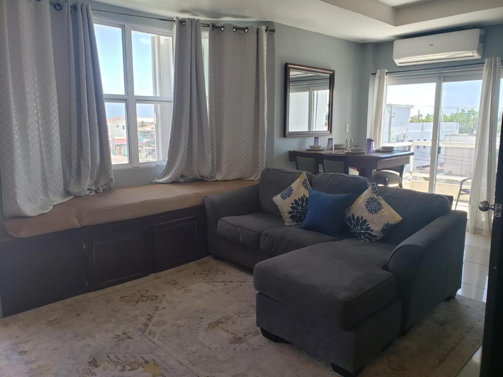 Db Tower Vacation Rental เบลีซซิตี้ ภายนอก รูปภาพ